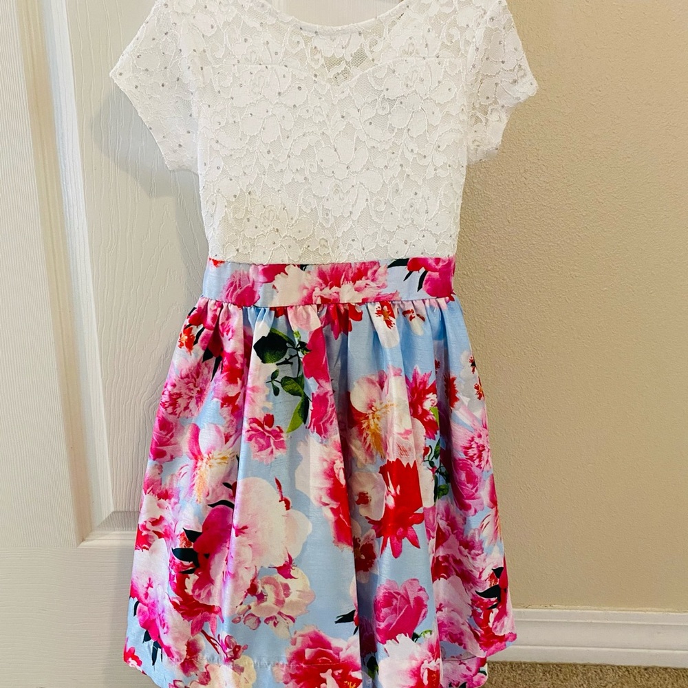 Girls dress